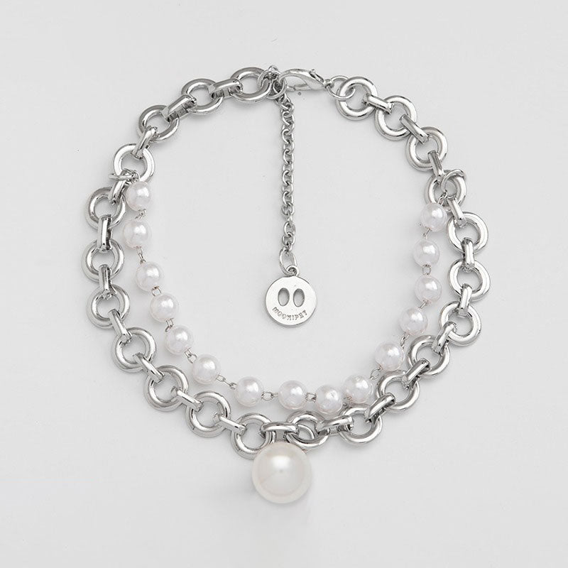 Lucky bead necklace